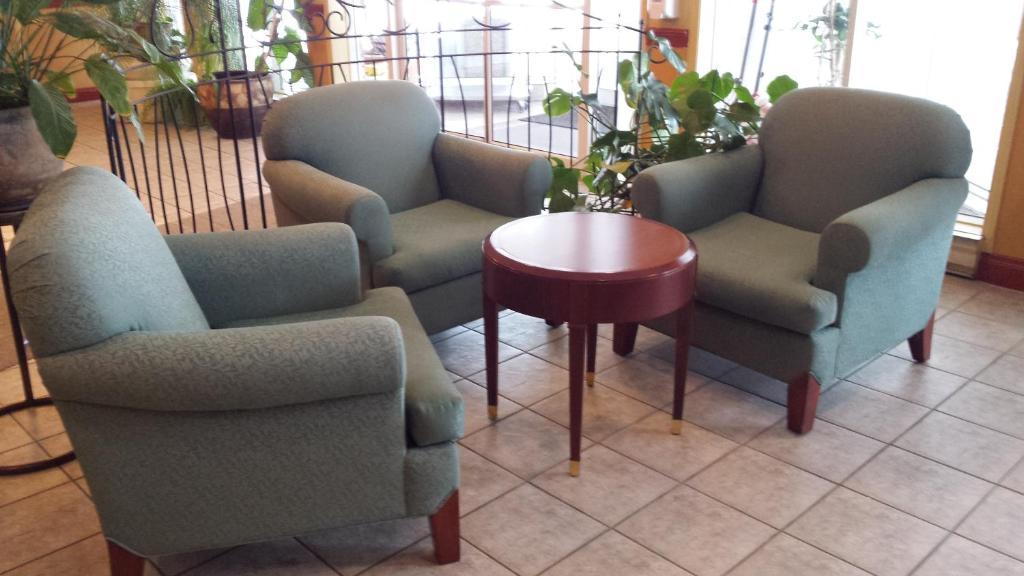 Hotel Travelodge By Wyndham Victoriaville Dış mekan fotoğraf
