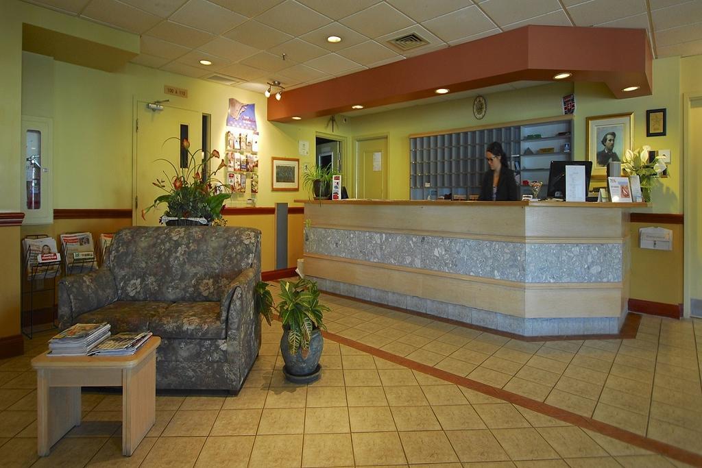 Hotel Travelodge By Wyndham Victoriaville Dış mekan fotoğraf