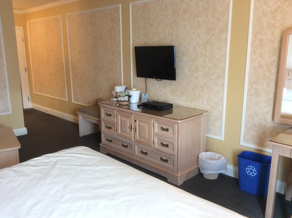 Hotel Travelodge By Wyndham Victoriaville Oda fotoğraf