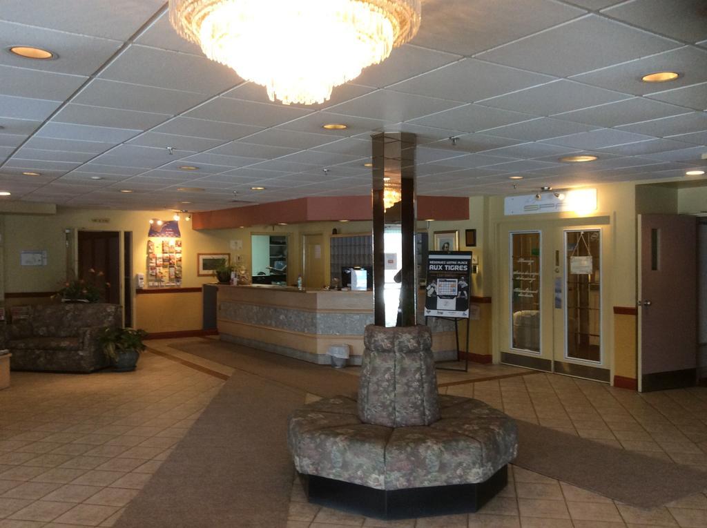 Hotel Travelodge By Wyndham Victoriaville Dış mekan fotoğraf