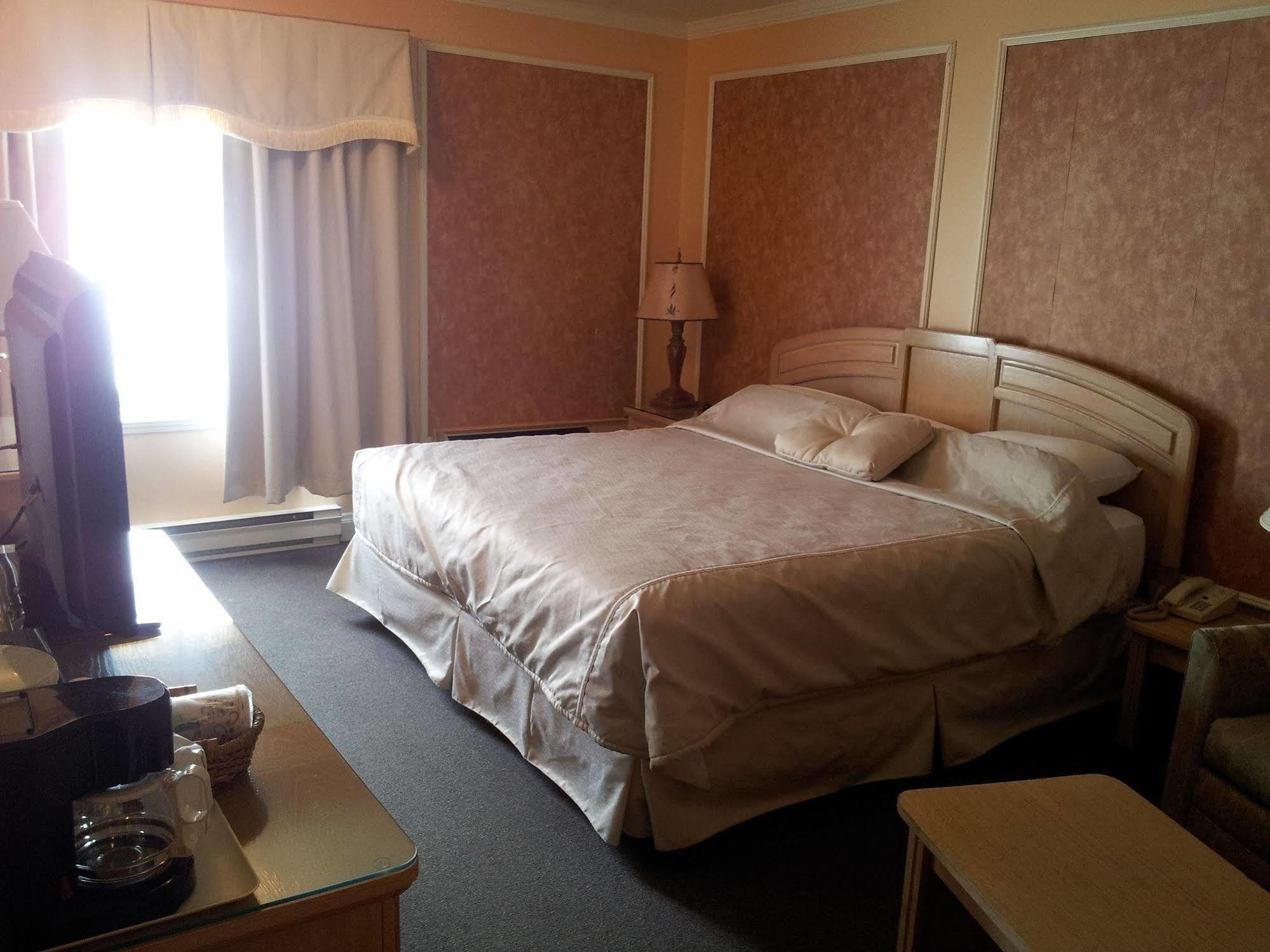Hotel Travelodge By Wyndham Victoriaville Dış mekan fotoğraf
